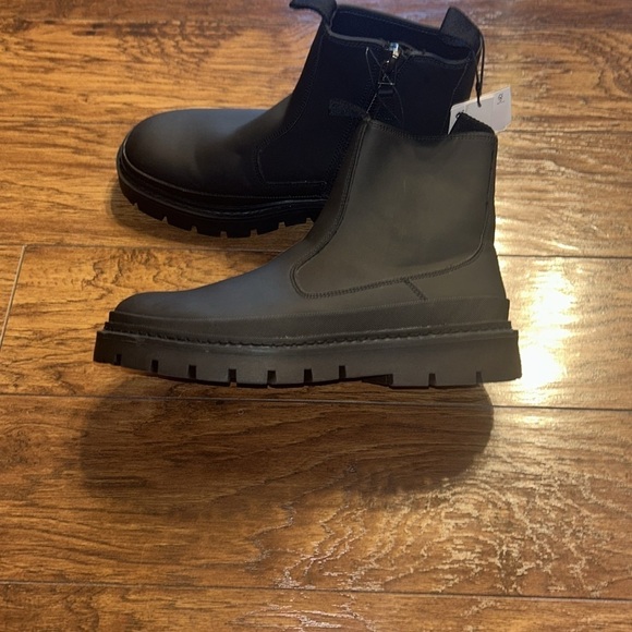ZARA CHELSEA BOOTS WITH TRACK LUG SOLE NWT - Picture 4 of 8